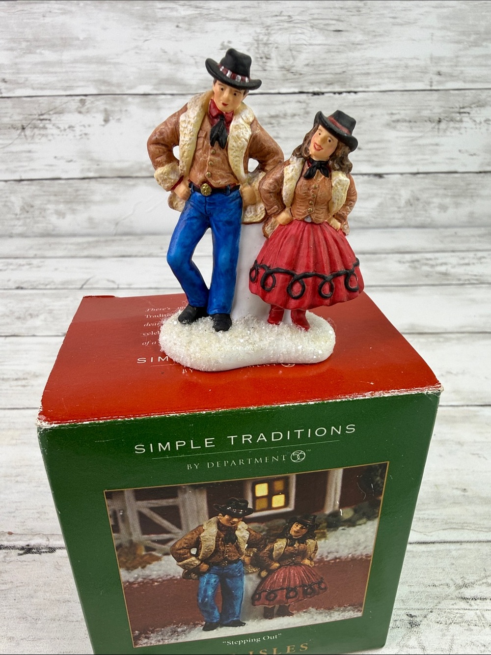 Dept. 56 Pine Isles Stepping Out Square Dancing Couple Simple Traditions 06139